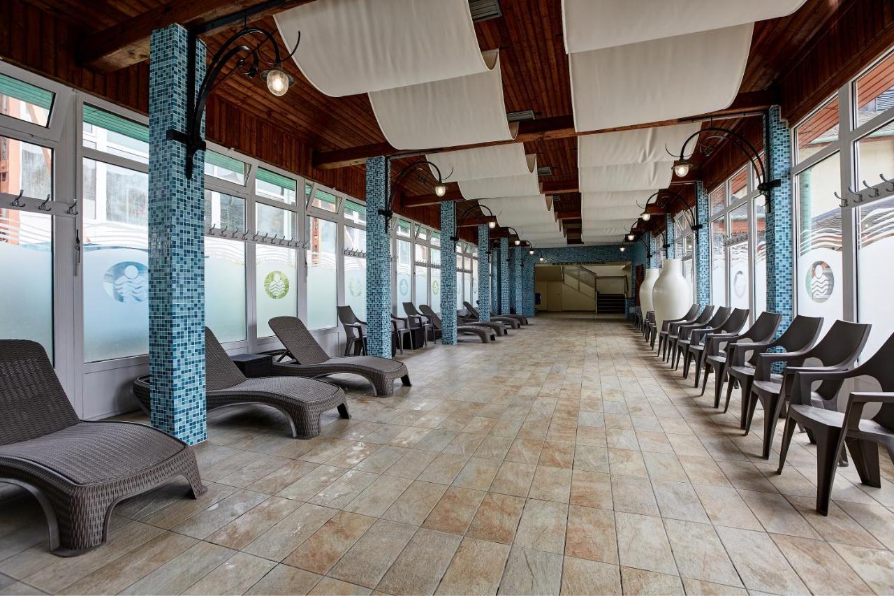 Aqua Hotel Termal โมชนมายารูวาร์ ภายนอก รูปภาพ